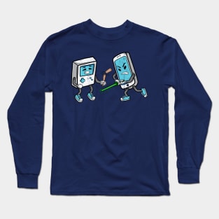 Gadget fight -  smartphone vs vintage game Long Sleeve T-Shirt